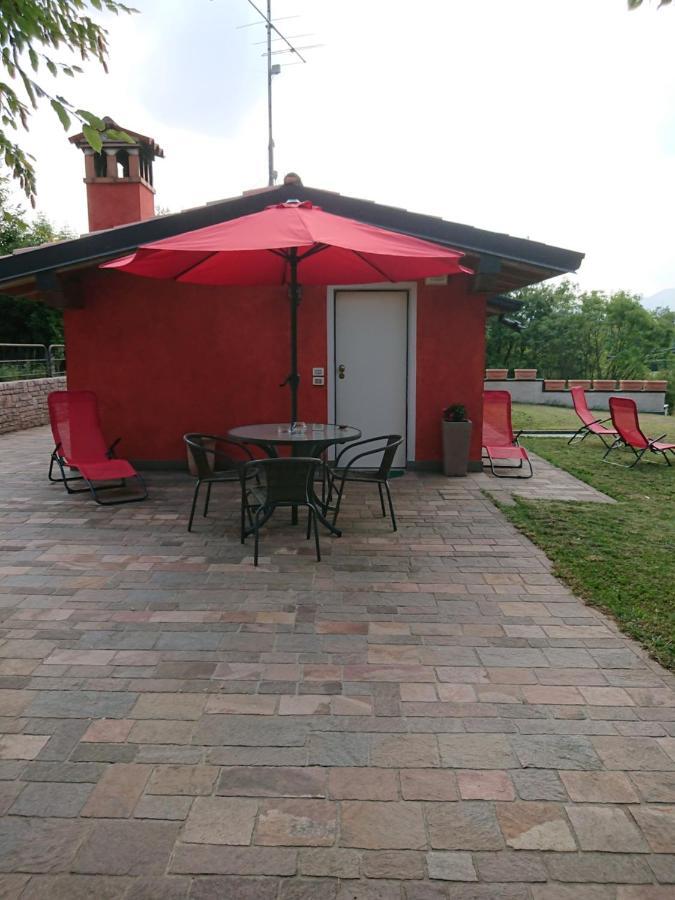 Il Carpino Bianco Bilocale Appartement Puegnago Buitenkant foto
