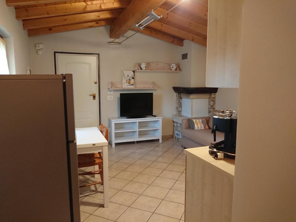Il Carpino Bianco Bilocale Appartement Puegnago Buitenkant foto